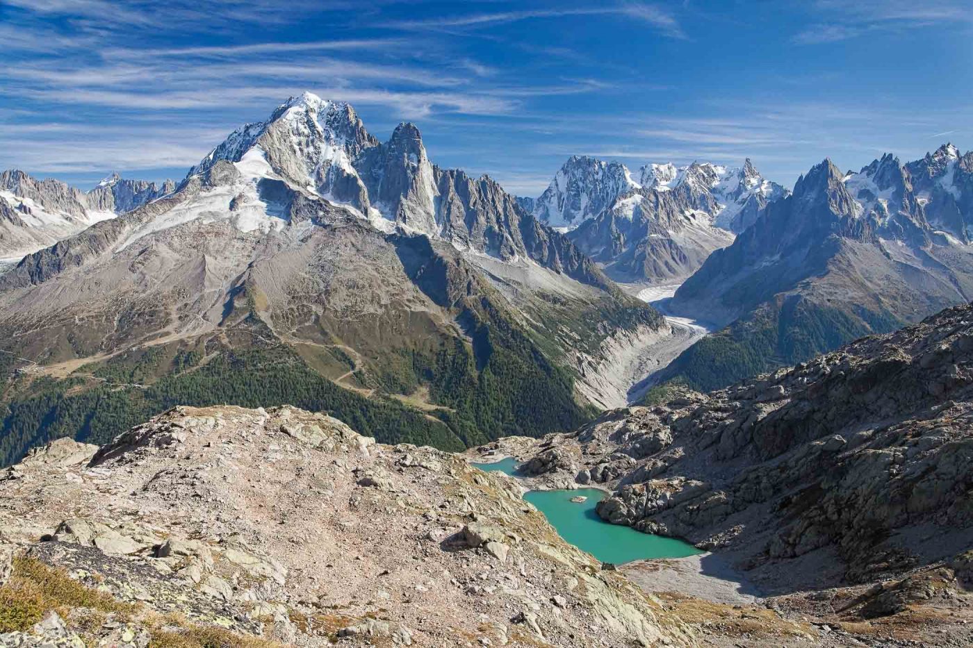 Le Lac Blanc, la Verte, les Drus, les Grandes jorasses