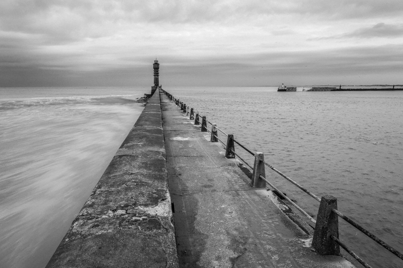 Jetée Ouest (version Fuji Neopan Acros® 100)