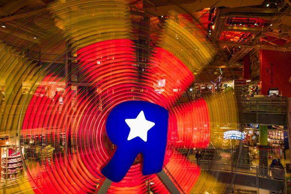 Toys"R"Us